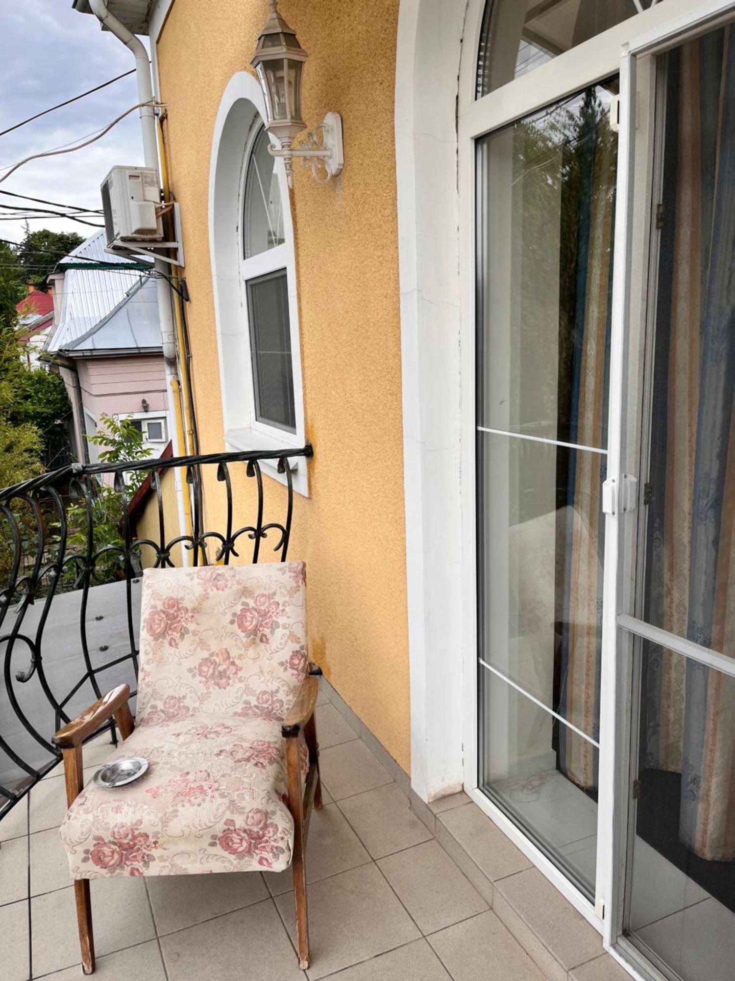 Mala Praha Uzhhorod Exterior foto