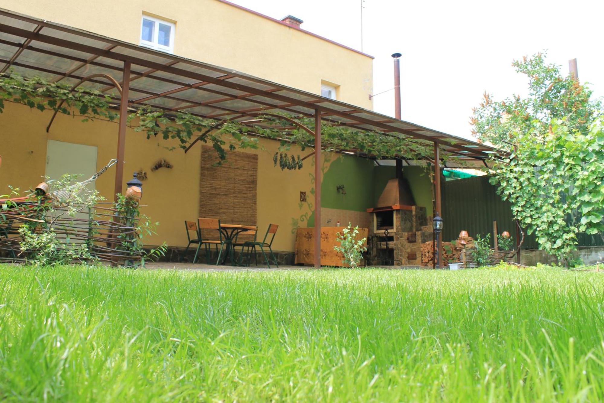 Mala Praha Uzhhorod Exterior foto